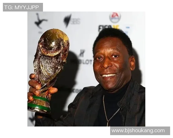 实况足球贝利传奇之路：从绿茵场到虚拟世界的辉煌历程